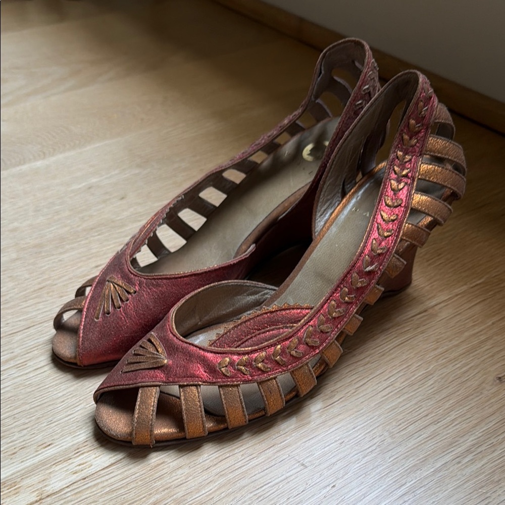 MAYLE peep toe wedge heels sz 39/ 8.5